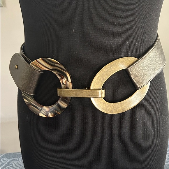 suzi roher belts